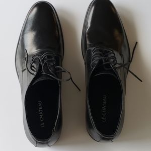 Men's black dress shoes